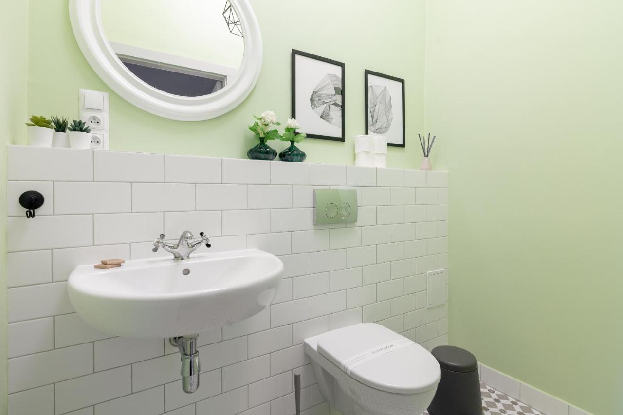Hala Mirowska Stylish Apartment 바르샤바 외부 사진